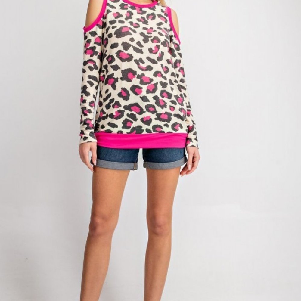 🌷FUSCHIA PINK LEOPARD COLD SHOULDER TOP - Picture 6 of 6